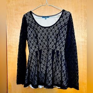 Catherine Malandrio long sleeve flare shirt. Size small.